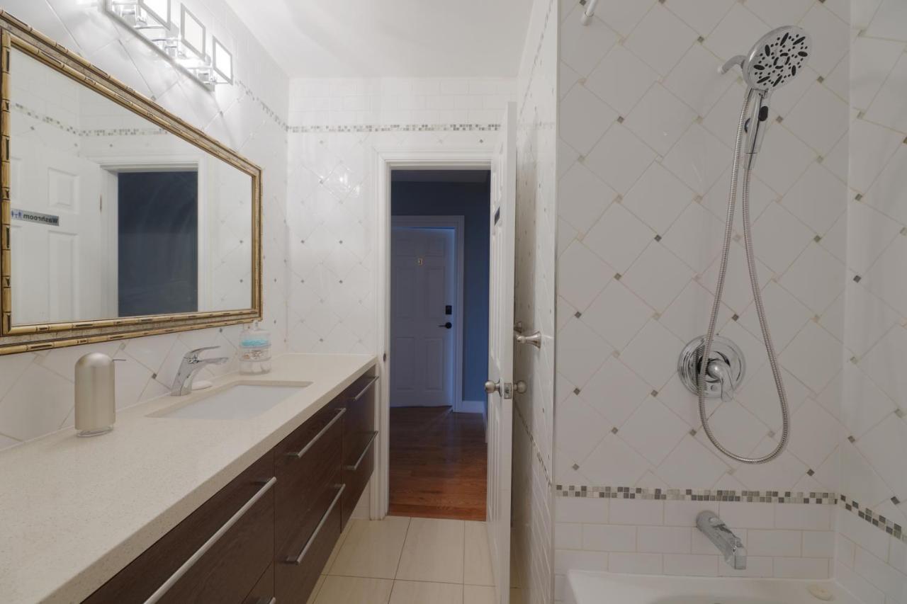 Ikonstay Accord Master With Privat Bath Торонто Екстериор снимка